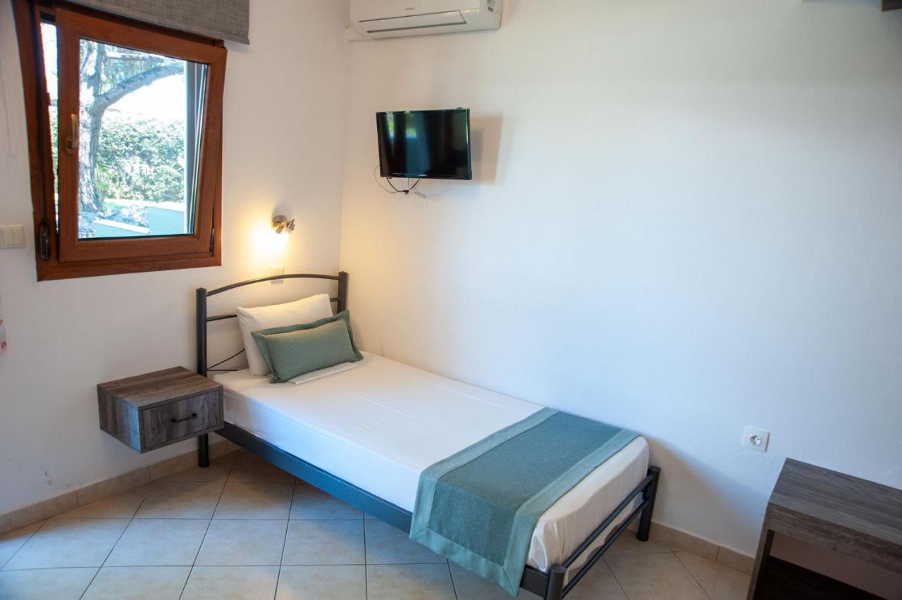 Alexandros Hotel Apartments Vourvourou Ngoại thất bức ảnh